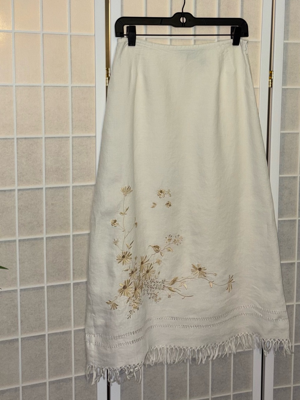 Liz Claiborne Cream Maxi Skirt with Gold Floral Embroidery